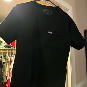 Wear figs keji black scrub top size small